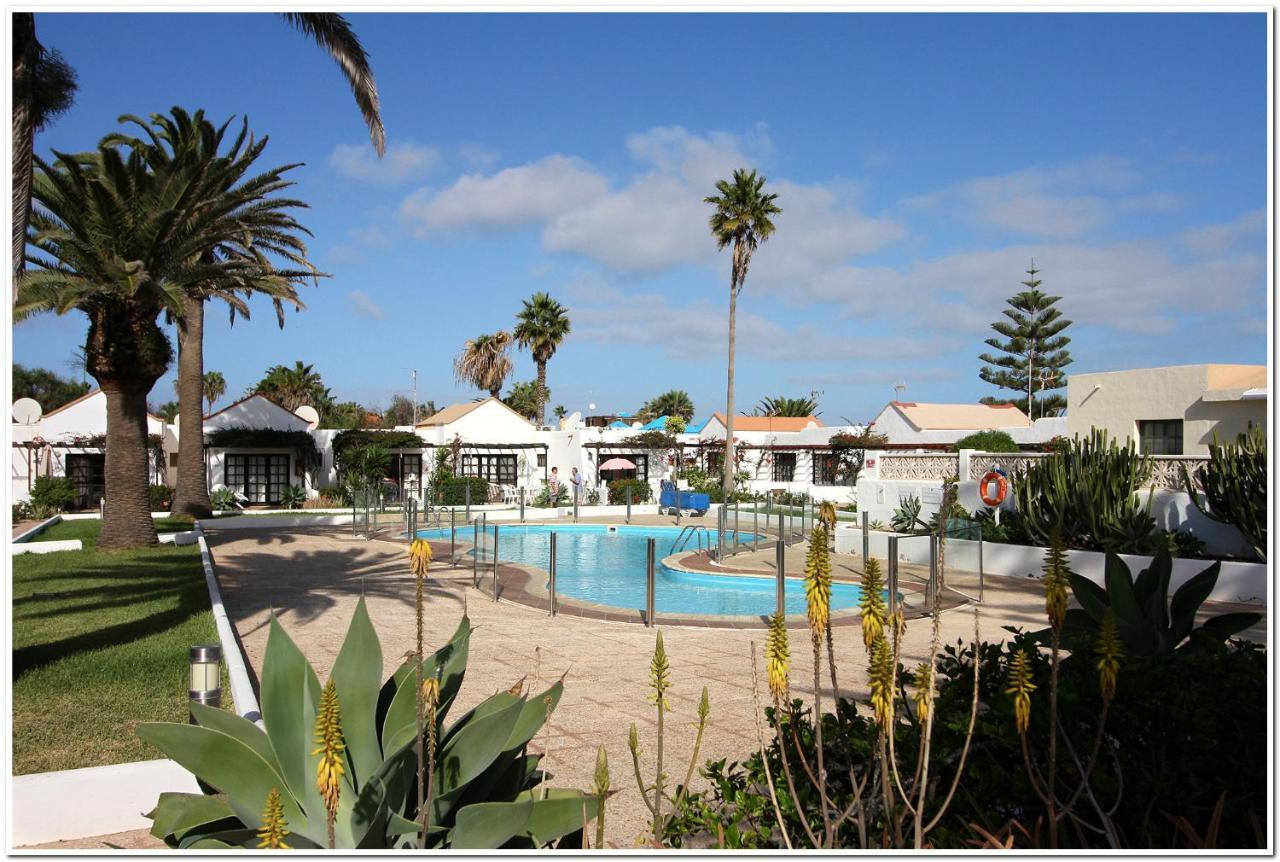 Estrella Del Mar 8. 1 Bedroom Villa With Pool And Gardens 300 Metres From The Beach Corralejo Exterior photo